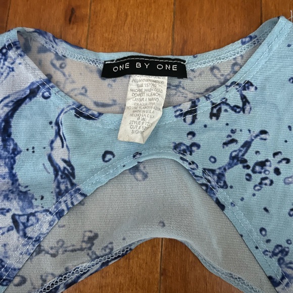 Mesh shrug with water print - Picture 9 of 9